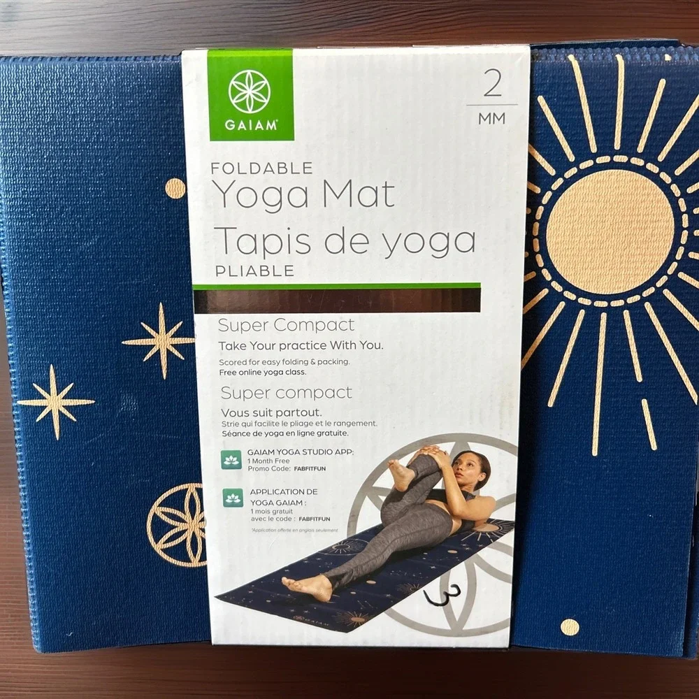 New Gaiam Yoga Mat Folding Travel Exercise Midsummer Nights Celestial Design